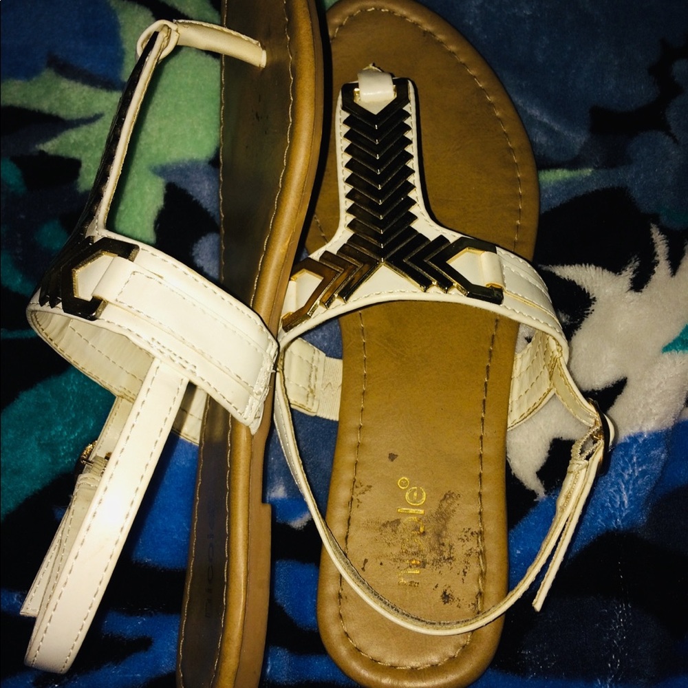 Sandals - Picture 3 of 3